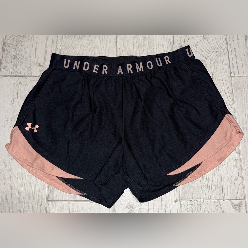 Under Armour Shorts/Women’s size Large/Gently Used